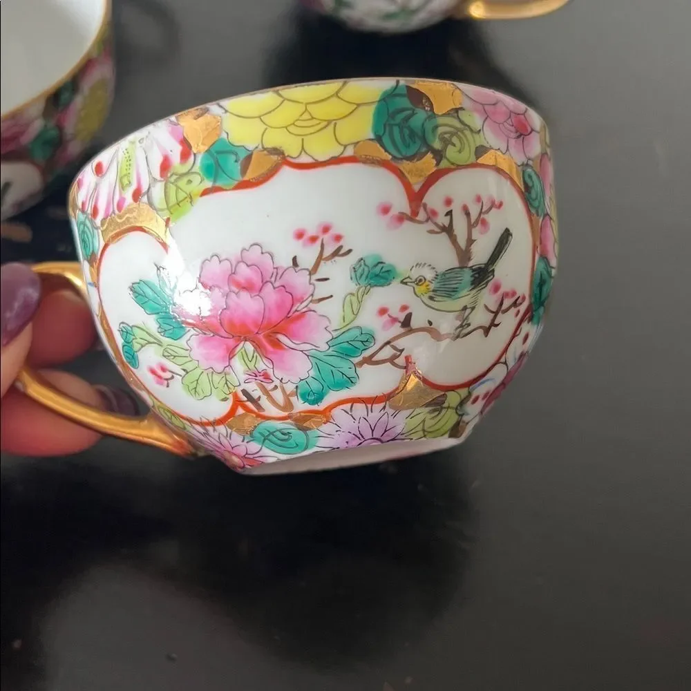 Set of 4 vintage Chinese tea cups